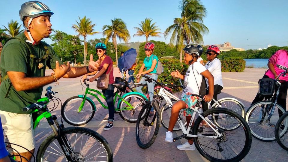 Passeio Panorâmico de Bicicleta: Getsemaní, Centro Histórico e Manga foto 2