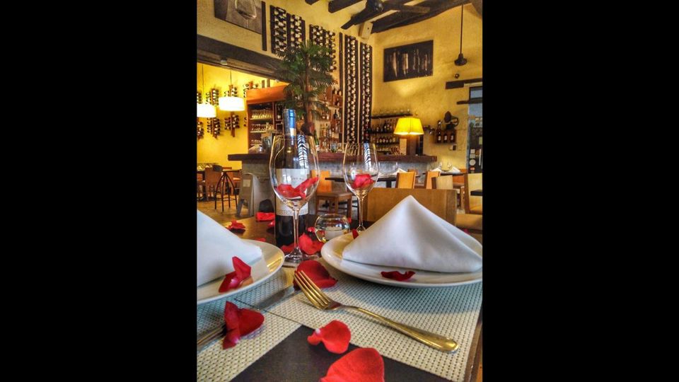 Dinner & Horse Carriage Ride in Walled City foto 4