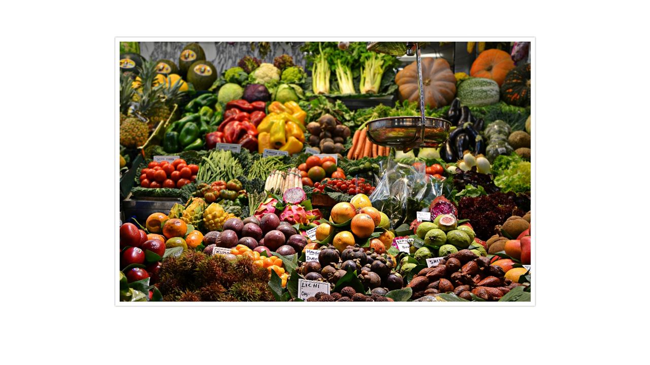 Visit To The Bazurto Market (1)