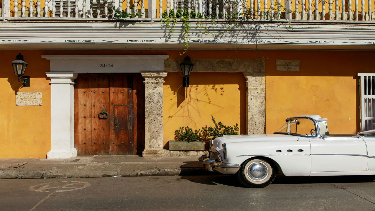 Paseo En Auto Antiguo Y Cena De Autor